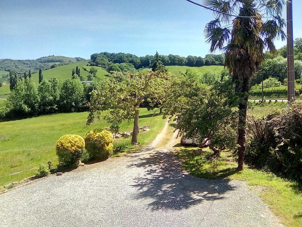 "Chez Naty" Chambres D'Hotes Au Pays-Basque Cheraute Exteriör bild